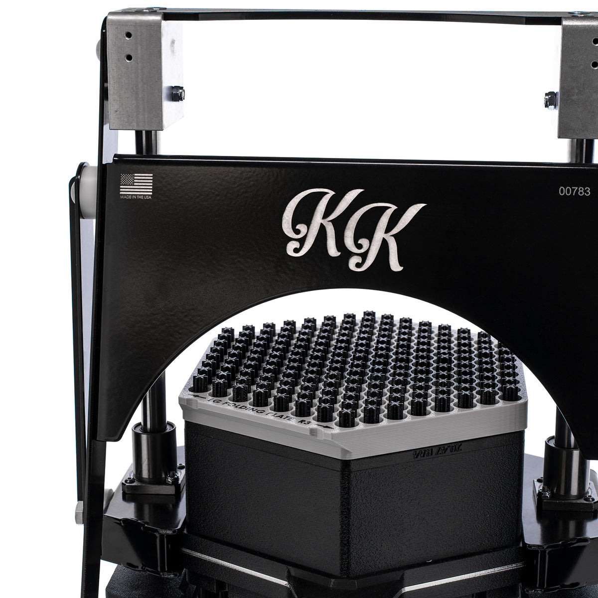 Close-up of King Kone preroll closer for Dutch crown finish seal